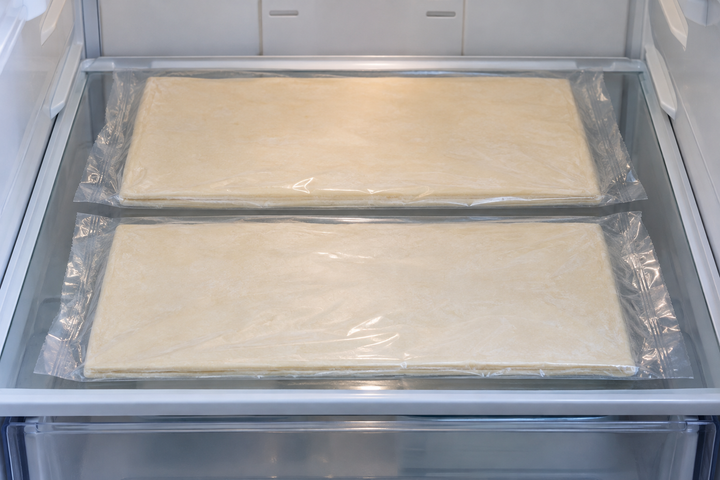 Check the thawed cold pastry