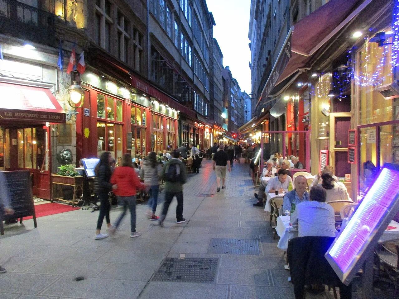 A view of Rue Mercière, Lyon